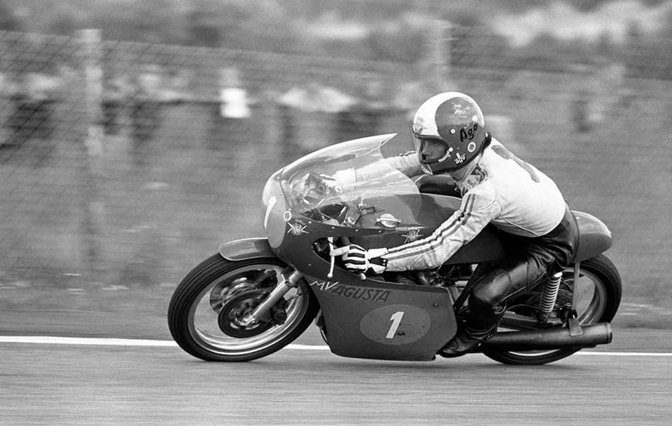 giacomo agostini agv helmet